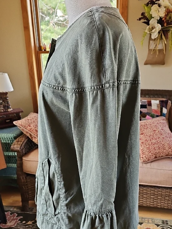 Sanctuary Olive Green Utility Jacket with Front Pockets Size Medium - Picture 2 of 7